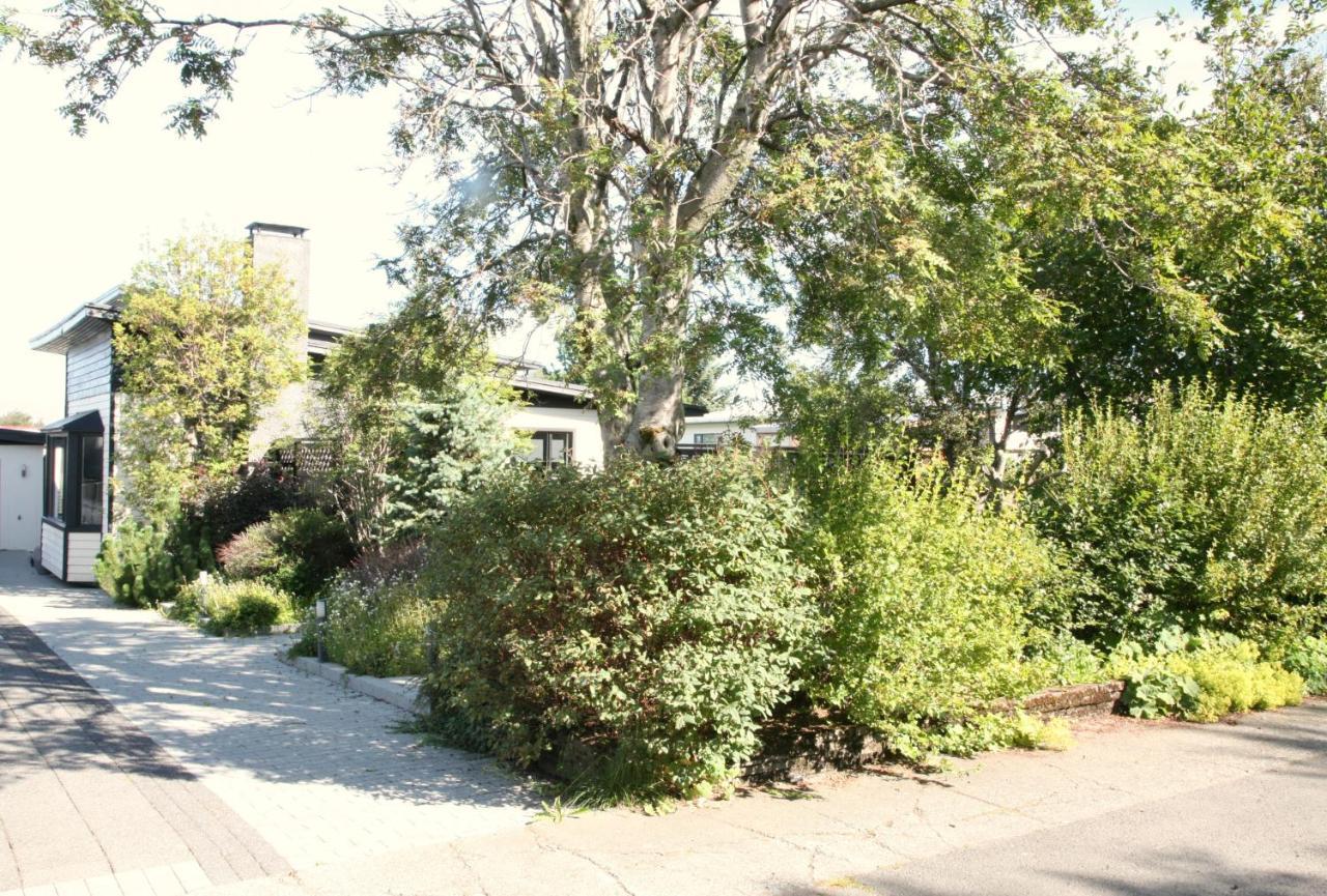 Spacious & Refurbished 1 Bedroom Apartment In Suburban Reykjavik Garthabaer Exterior photo